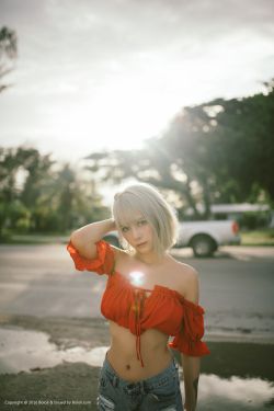 秋月真理奈